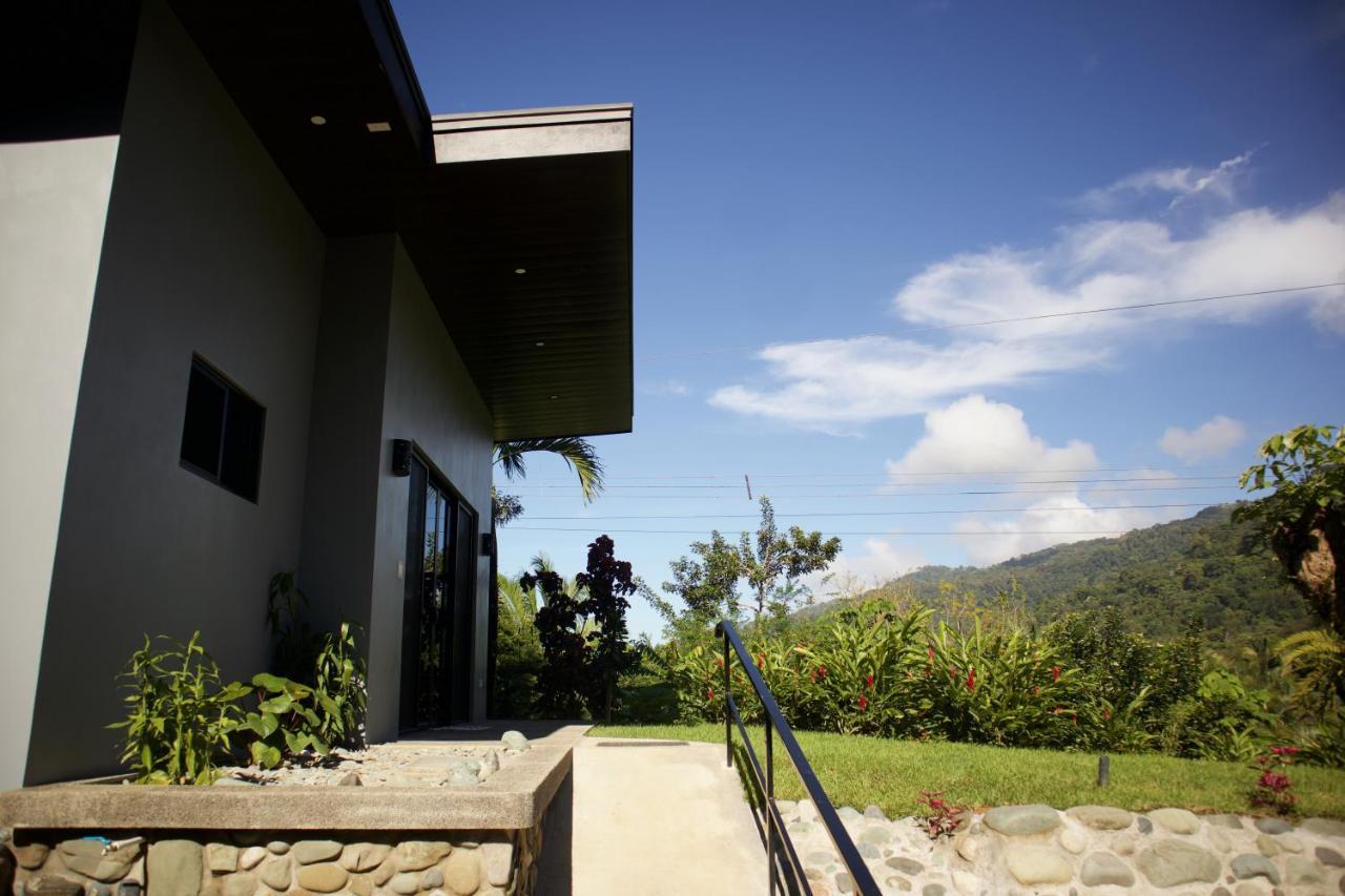 Jungle Home With King Beds -5 Minutes From The Beach Увита Екстериор снимка